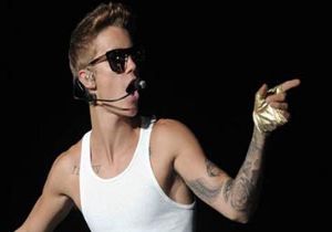 Justin Bieber Polis Tarafndan Aranyor!